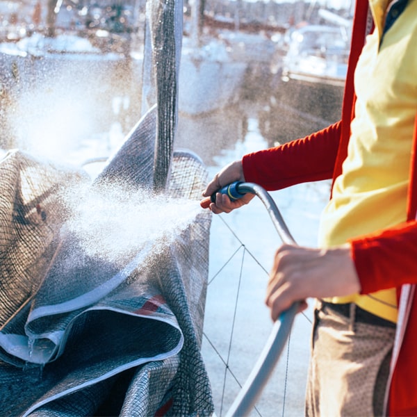 Cougnaud traitement nettoyage détartrage coque anti-fouling bois inox